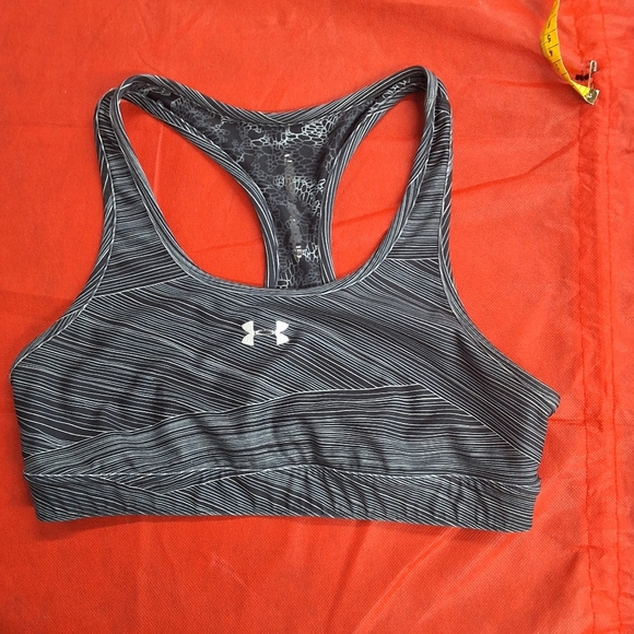 Under Armour Women's Black Sports Bra - Picture 1 of 7
